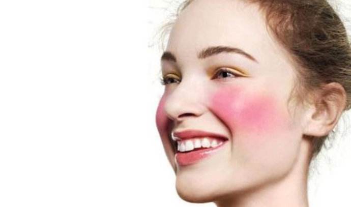 為什么錯誤護膚會導(dǎo)致紅血絲？